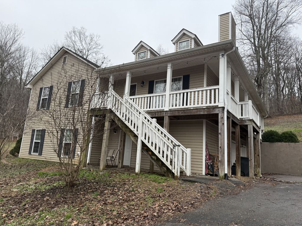 1210 Buckeye Rd, Fayetteville, TN 37334