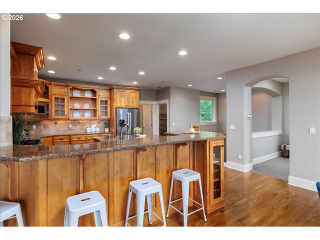 8547 Se CONSTANCE Dr, Happy Valley, OR 97086