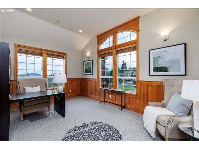 8547 Se CONSTANCE Dr, Happy Valley, OR 97086