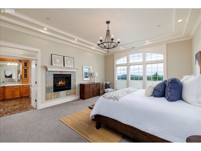 8547 Se CONSTANCE Dr, Happy Valley, OR 97086