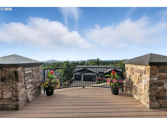 8547 Se CONSTANCE Dr, Happy Valley, OR 97086