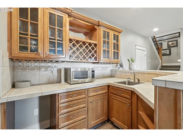 8547 Se CONSTANCE Dr, Happy Valley, OR 97086