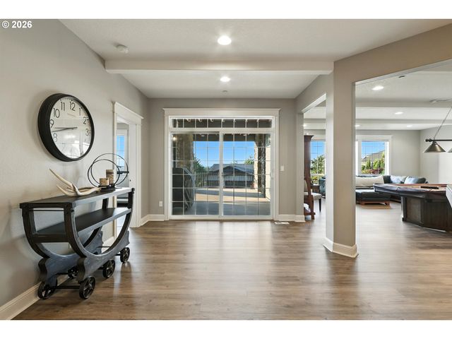 8547 Se CONSTANCE Dr, Happy Valley, OR 97086