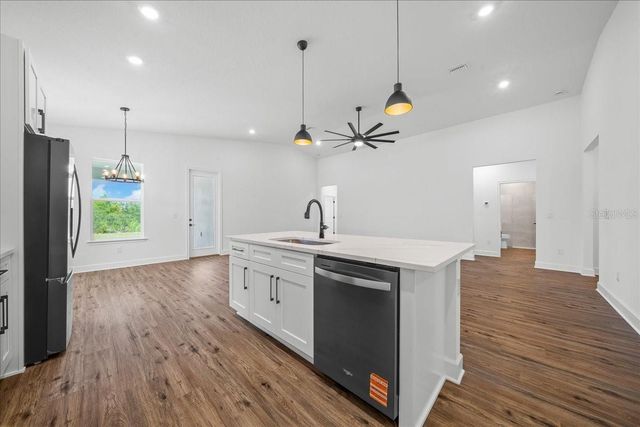 16213 PENN STATE ROAD, Weeki Wachee, FL 34614