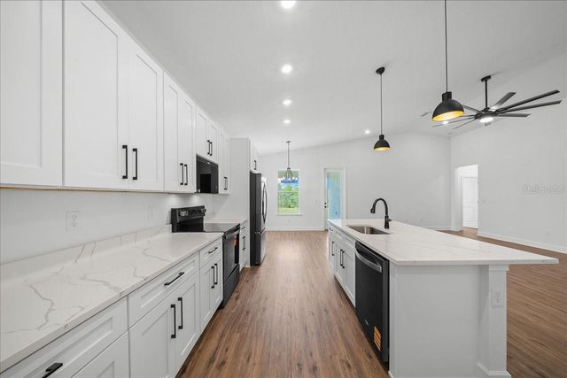 16213 PENN STATE ROAD, Weeki Wachee, FL 34614