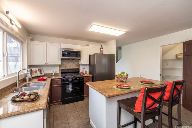 91-992 Papapuhi Place, Ewa Beach, HI 96706