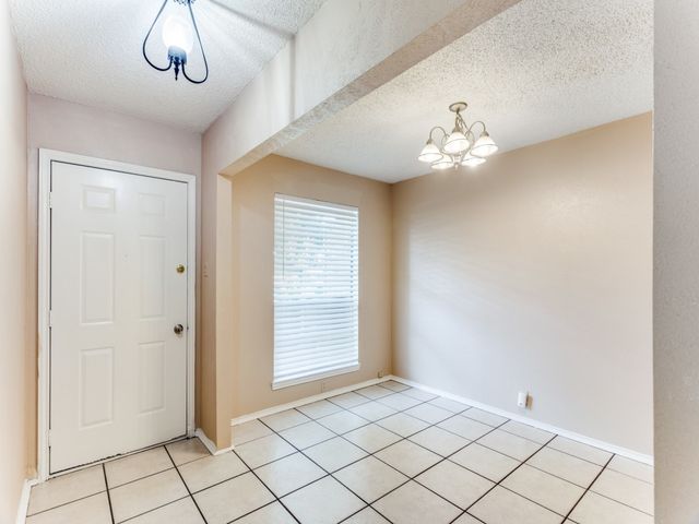 1111 N Nolan River Road B, Cleburne, TX 76033