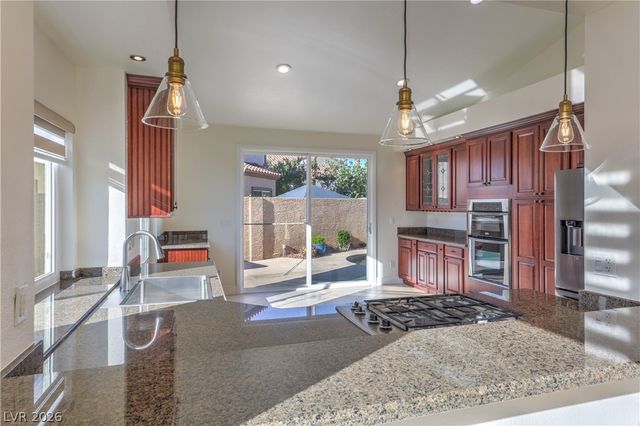 1500 Country Hollow Drive, Las Vegas, NV 89117