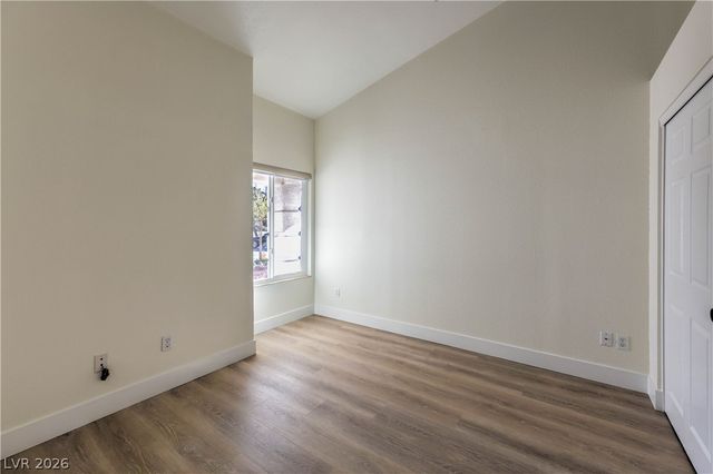 1500 Country Hollow Drive, Las Vegas, NV 89117