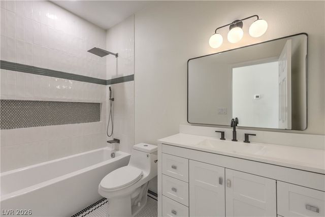 1500 Country Hollow Drive, Las Vegas, NV 89117