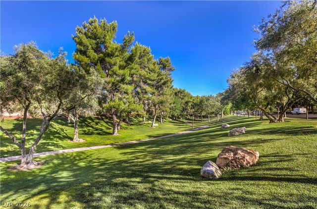 1500 Country Hollow Drive, Las Vegas, NV 89117