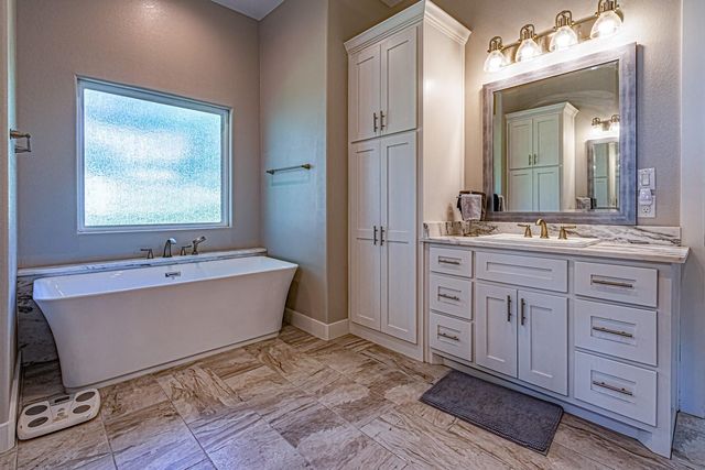 138 Pruitt Drive, Livingston, TX 77351