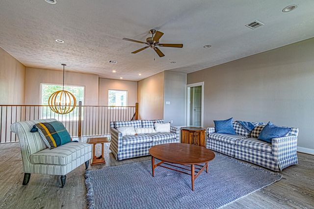 138 Pruitt Drive, Livingston, TX 77351