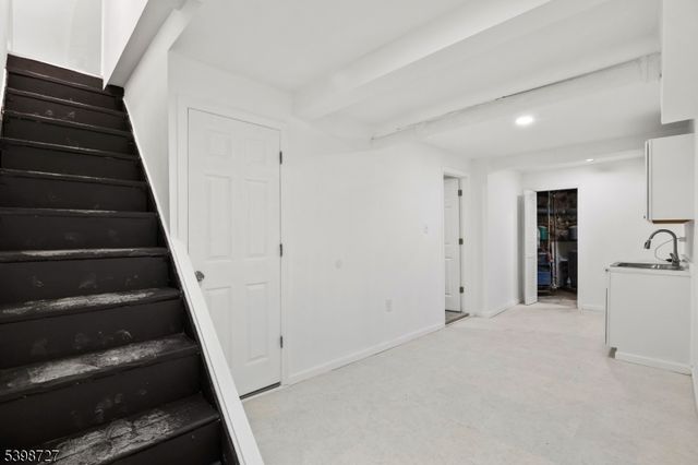 160 17Th Ave, Paterson City, NJ 07504