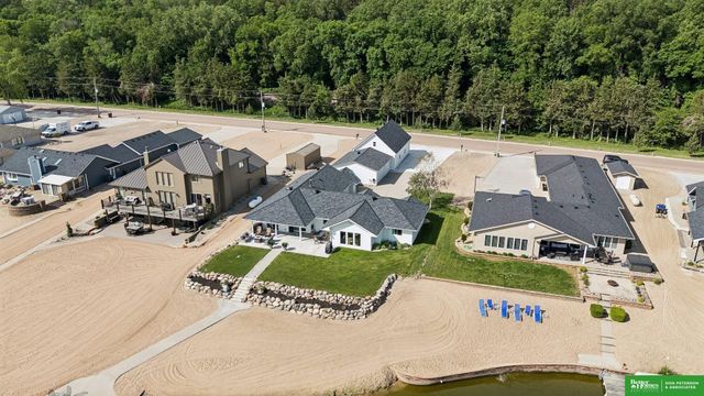 S1197 N Lake Shore Drive, Fremont, NE 68025