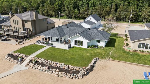 S1197 N Lake Shore Drive, Fremont, NE 68025