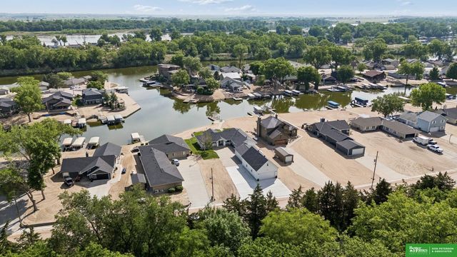 S1197 N Lake Shore Drive, Fremont, NE 68025