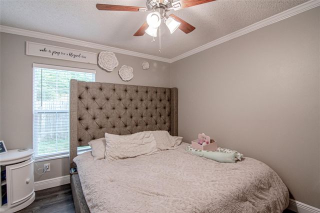 162 Varsity Drive, Huntsville, TX 77340