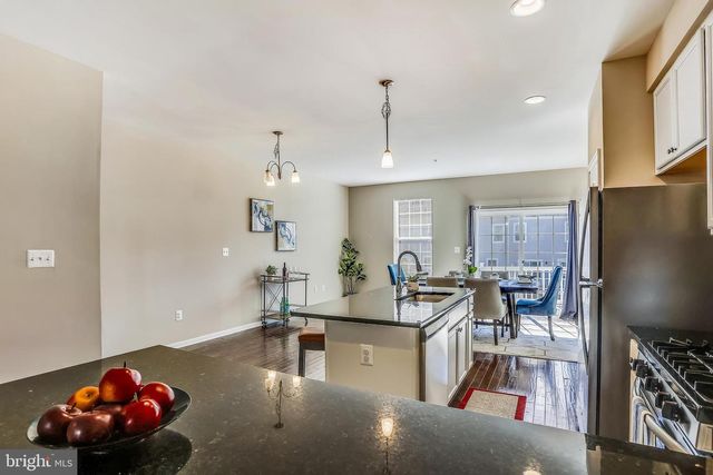 925 DORCHESTER COVE RD, Hanover, MD 21076