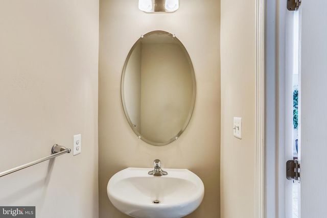 925 DORCHESTER COVE RD, Hanover, MD 21076