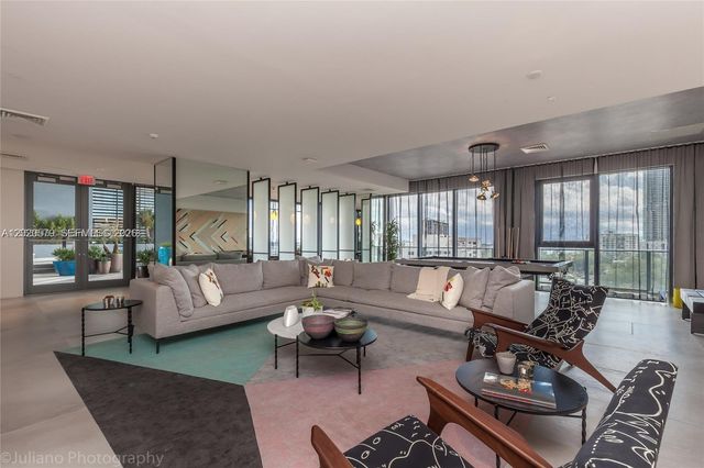 121 NE 34th St 1007, Miami, FL 33137