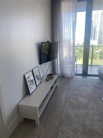 121 NE 34th St 1007, Miami, FL 33137