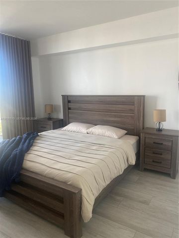 121 NE 34th St 1007, Miami, FL 33137