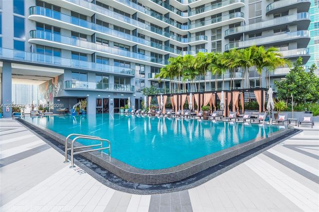 121 NE 34th St 1007, Miami, FL 33137