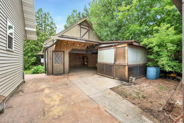 2620 BELLEVUE STREET, Green Bay, WI 54311