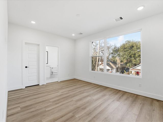 2604 Winbern Street, Houston, TX 77004