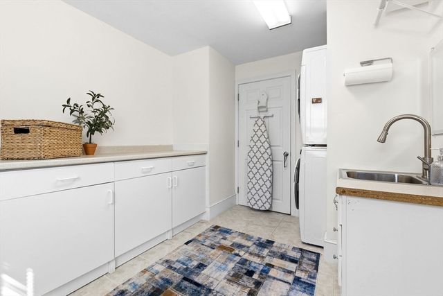 13 Pasho St, Andover, MA 01810