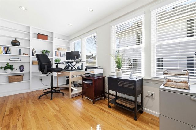 13 Pasho St, Andover, MA 01810