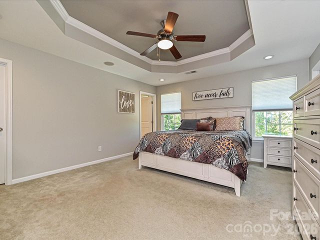 7142 Mariners Village Drive, Denver, NC 28037