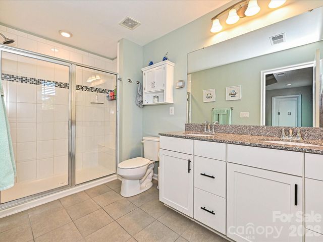 7142 Mariners Village Drive, Denver, NC 28037