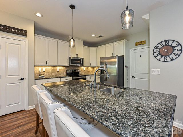 7142 Mariners Village Drive, Denver, NC 28037