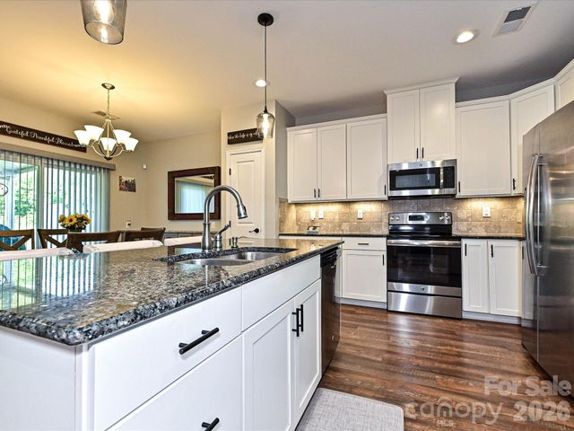 7142 Mariners Village Drive, Denver, NC 28037