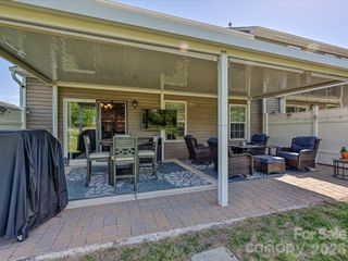7142 Mariners Village Drive, Denver, NC 28037