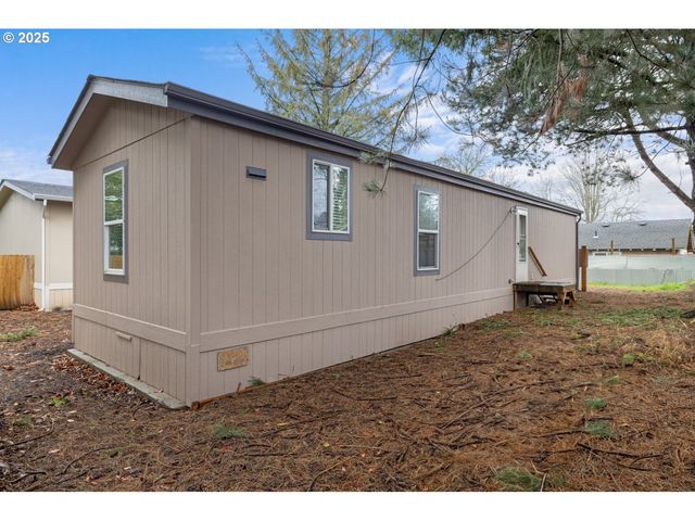 2696 Se PALMQUIST Rd, Gresham, OR 97080