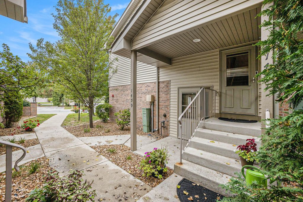 1461 Janice Drive, Schererville, IN 46375