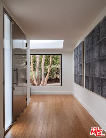 1575 Carla Ridge, Beverly Hills, CA 90210