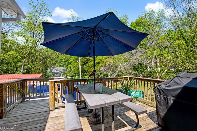 70 E Washington Street, Newnan, GA 30263