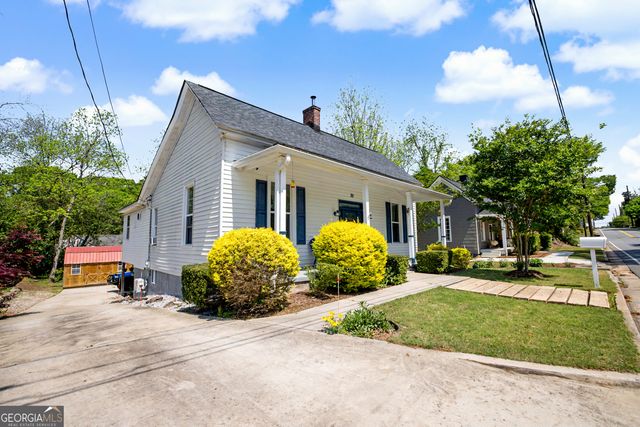 70 E Washington Street, Newnan, GA 30263