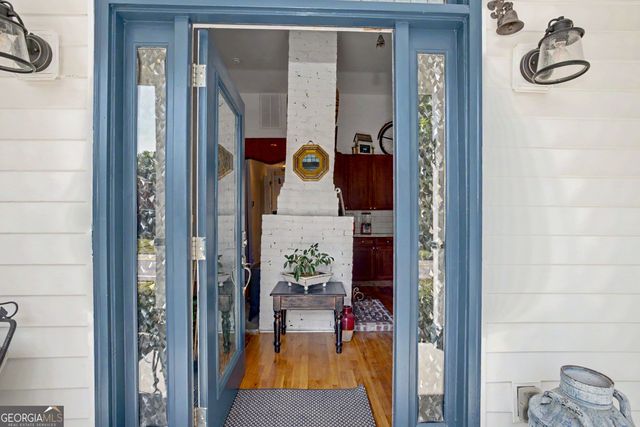 70 E Washington Street, Newnan, GA 30263