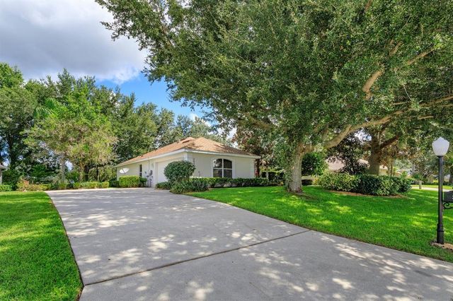 24353 CALUSA BOULEVARD, Eustis, FL 32736