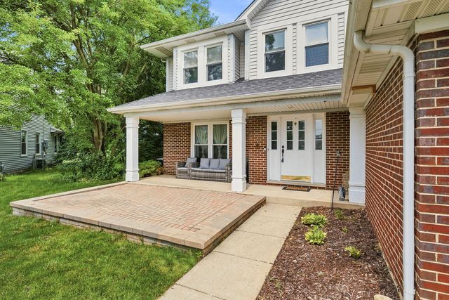 10 Timber Mill Court, Bolingbrook, IL 60490