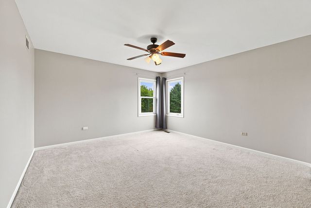 10 Timber Mill Court, Bolingbrook, IL 60490