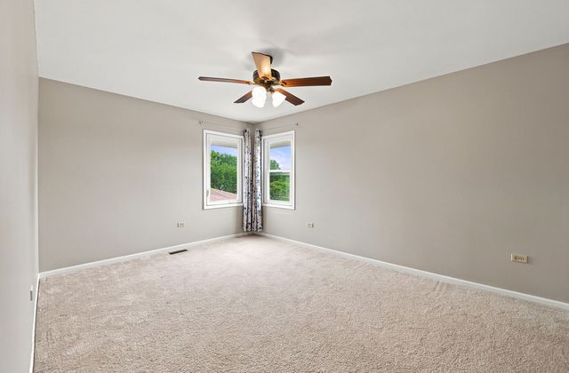 10 Timber Mill Court, Bolingbrook, IL 60490