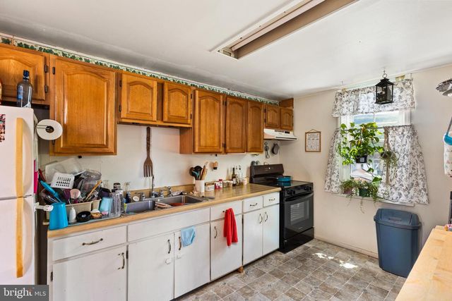 330 JULIAN ST, Williamstown, PA 17098