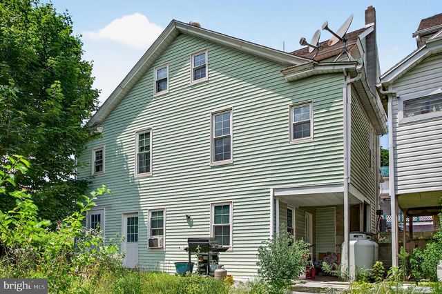 330 JULIAN ST, Williamstown, PA 17098