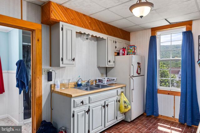 330 JULIAN ST, Williamstown, PA 17098